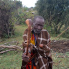 Alter Mann im Masai Dorf