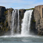 Kleiner Wasserfall beim Goðafoss-Wasserfall