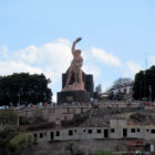 Statue auf Aussichtspunkt