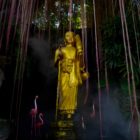 Goldene Statue Golden Mountain Tempel