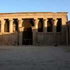 Innenhof Horus Tempel