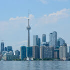 Sicht von Toronto Island auf die Skyline der Stadt